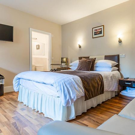 Windermere Studio Rooms - With Free Car Parking Onsite Kültér fotó