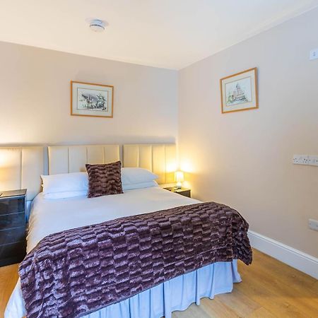 Windermere Studio Rooms - With Free Car Parking Onsite Kültér fotó