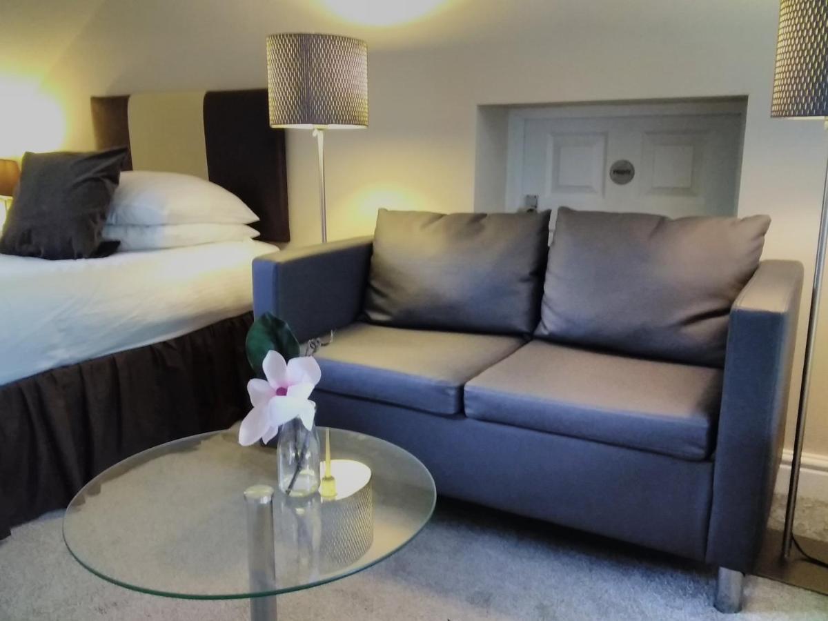 Windermere Studio Rooms - With Free Car Parking Onsite Kültér fotó