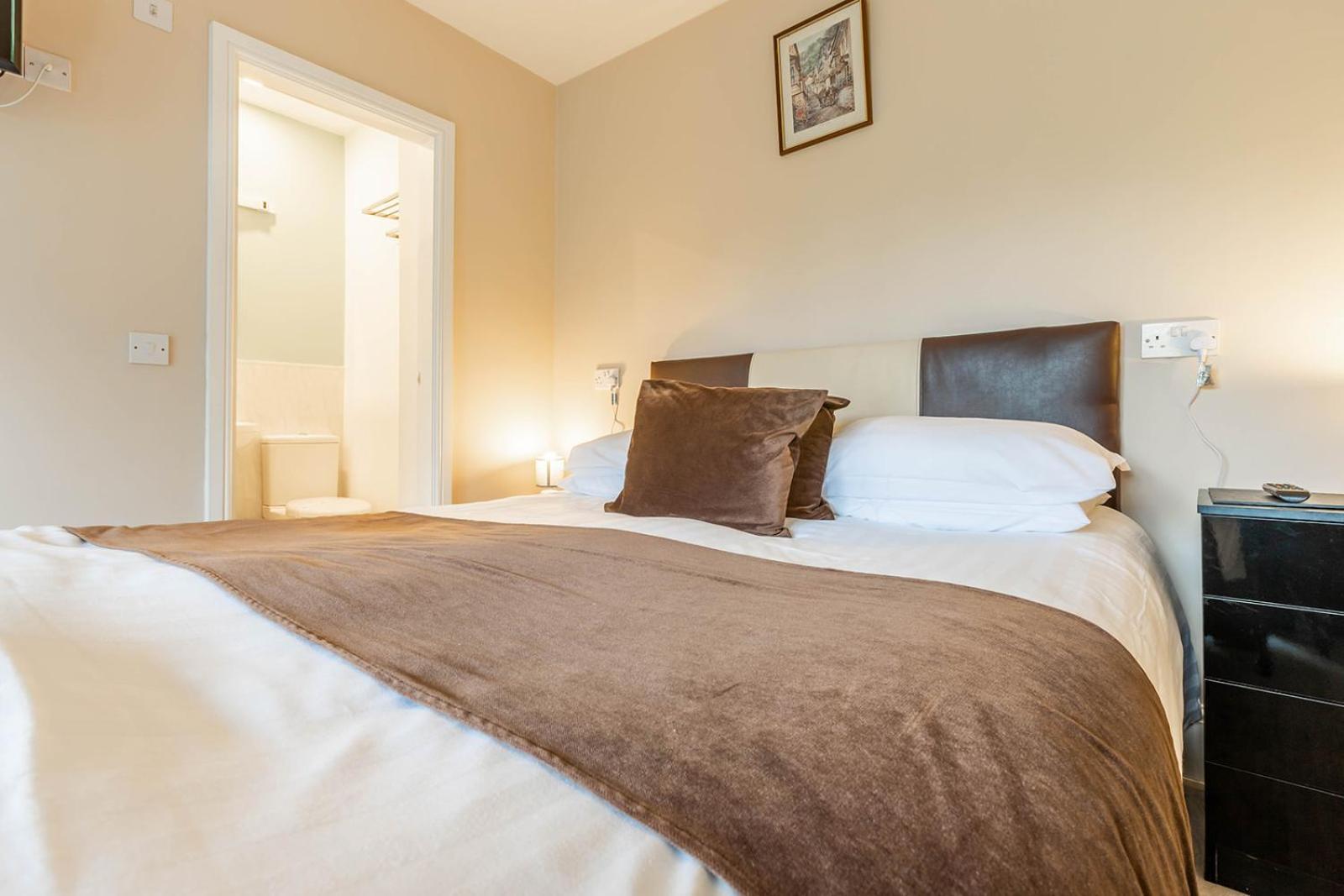 Windermere Studio Rooms - With Free Car Parking Onsite Kültér fotó