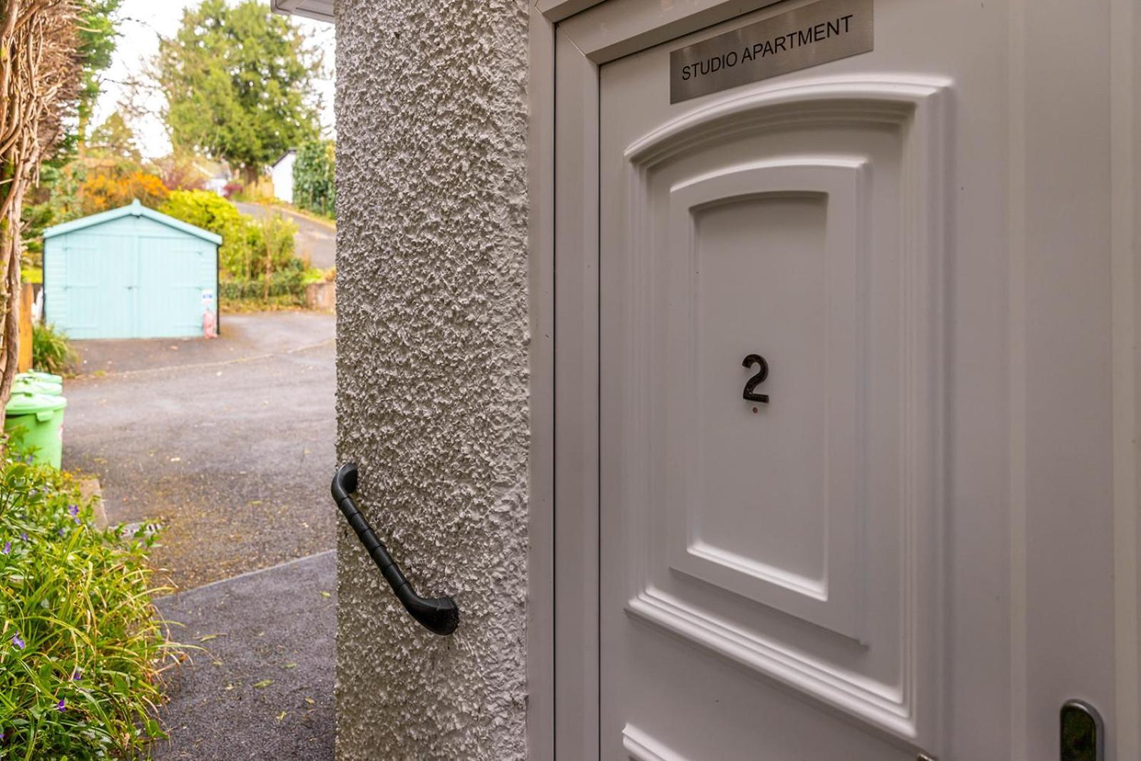 Windermere Studio Rooms - With Free Car Parking Onsite Kültér fotó