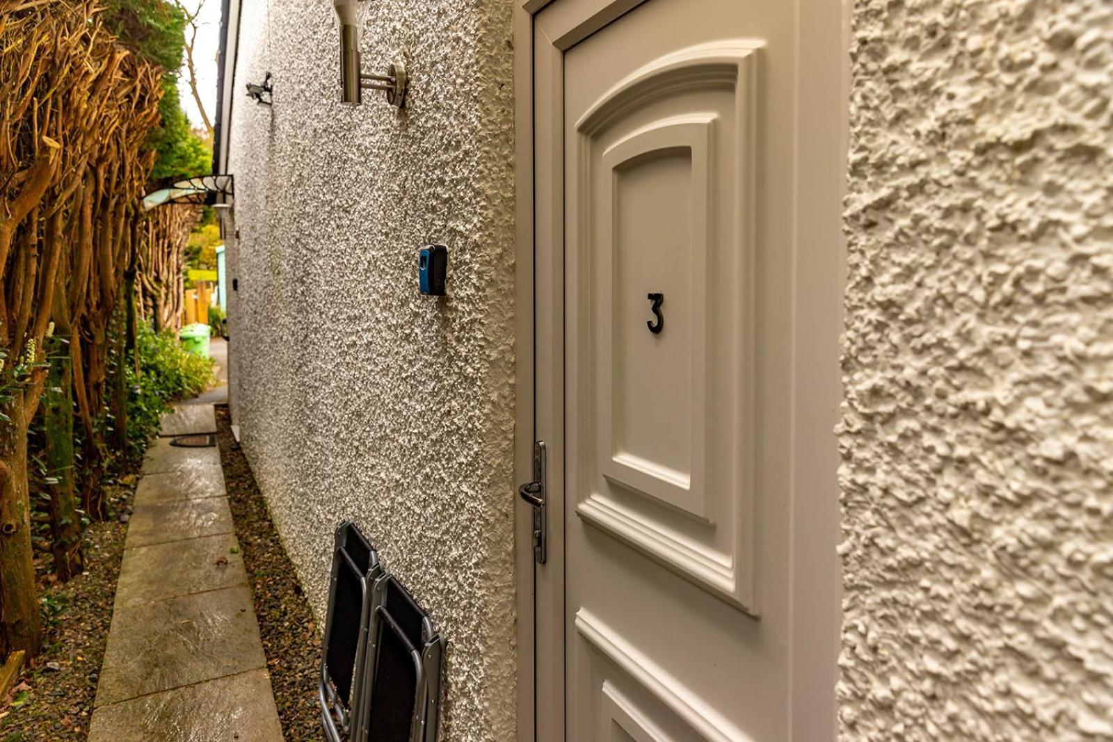 Windermere Studio Rooms - With Free Car Parking Onsite Kültér fotó