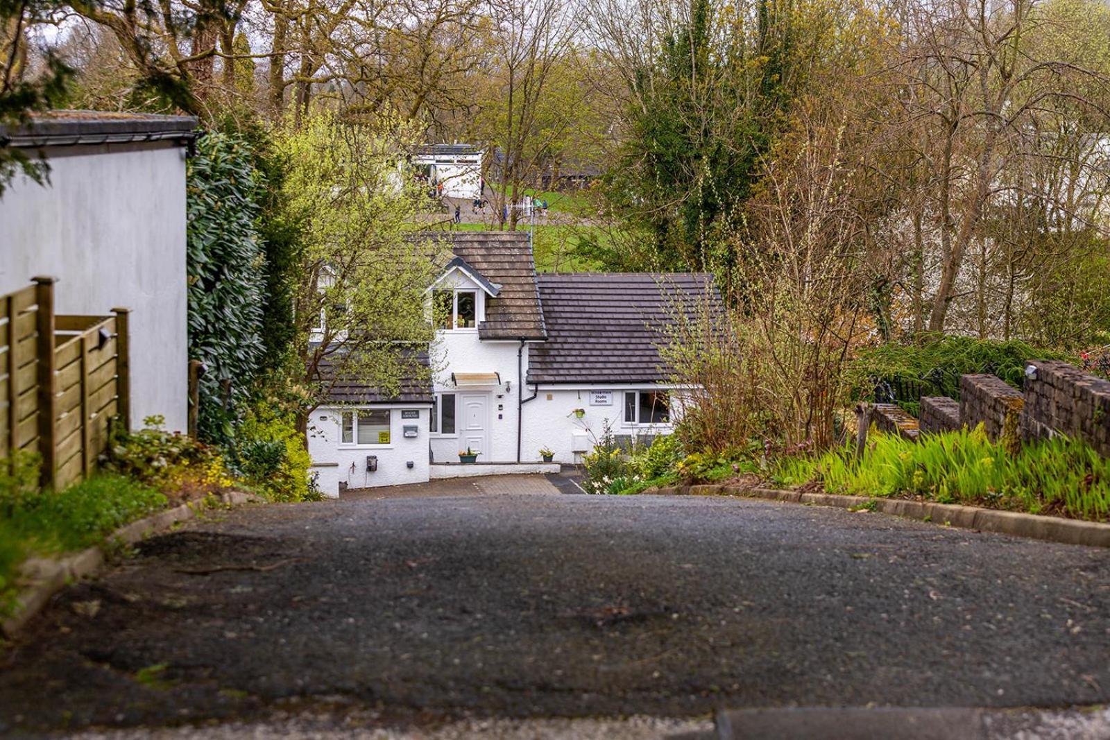 Windermere Studio Rooms - With Free Car Parking Onsite Kültér fotó