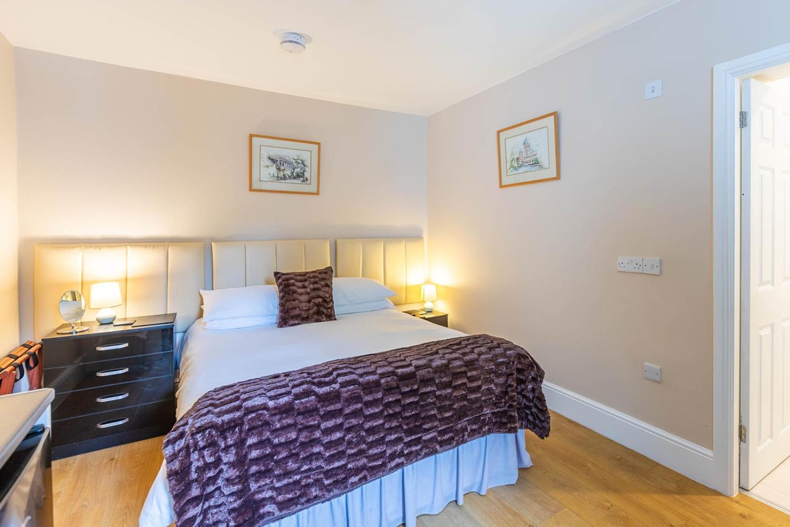 Windermere Studio Rooms - With Free Car Parking Onsite Kültér fotó
